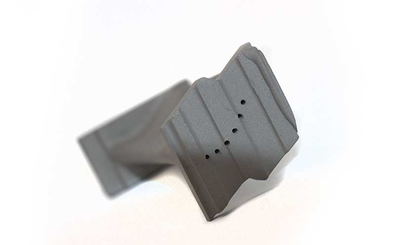 Superalloy Inconel Gas Turbine Blade with Cooling Holes