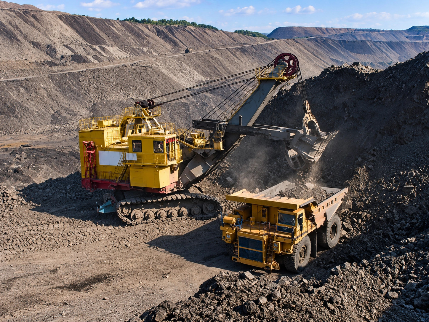 Heavy-duty mining and earthmoving equipment components
